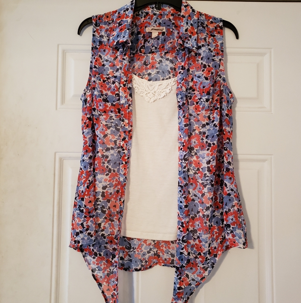 Cb established 1962 red white blue floral + a camisole - Picture 3 of 8